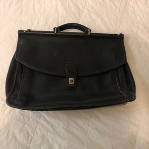 Coach vintage leather messenger bag black GUC